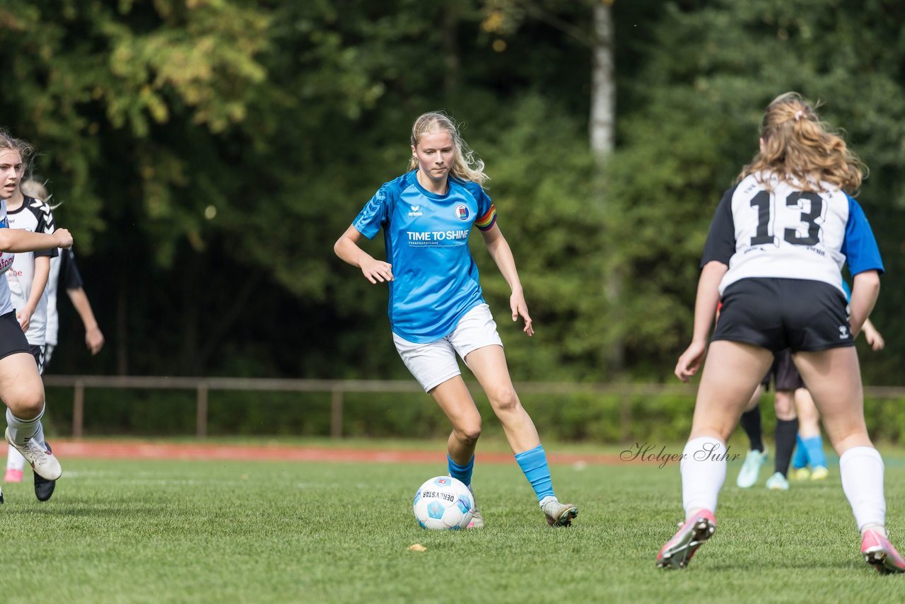 Bild 82 - wBJ VfL Pinneberg - Germania Schnelsen : Ergebnis: 15:1